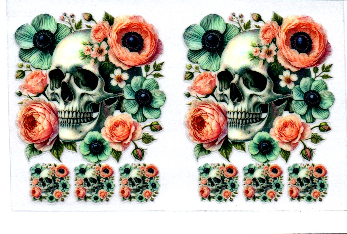 Skull w/pretty flowers Spray Bottle Wrap 43