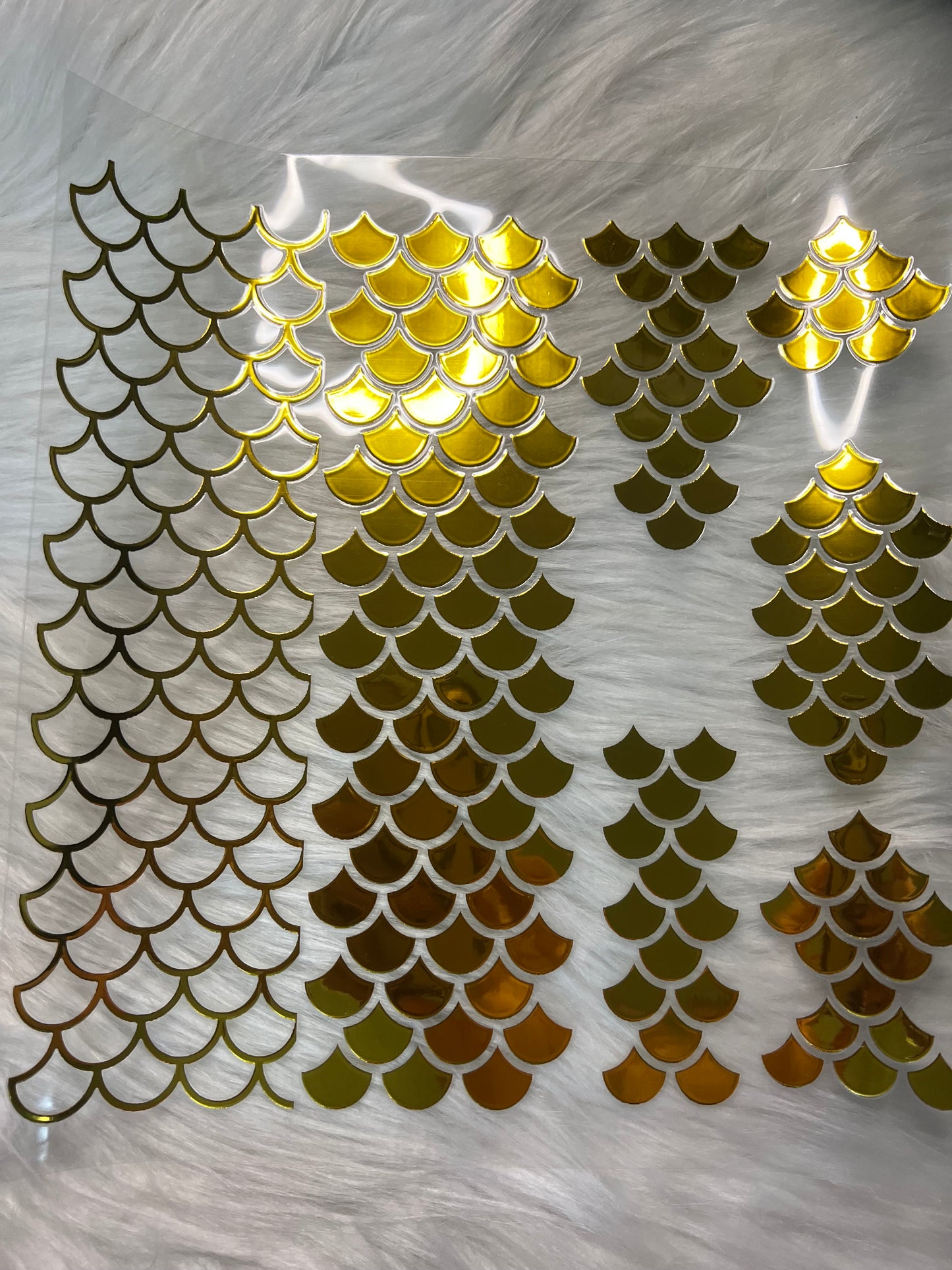 Gold Metallic Dragon Scales Element