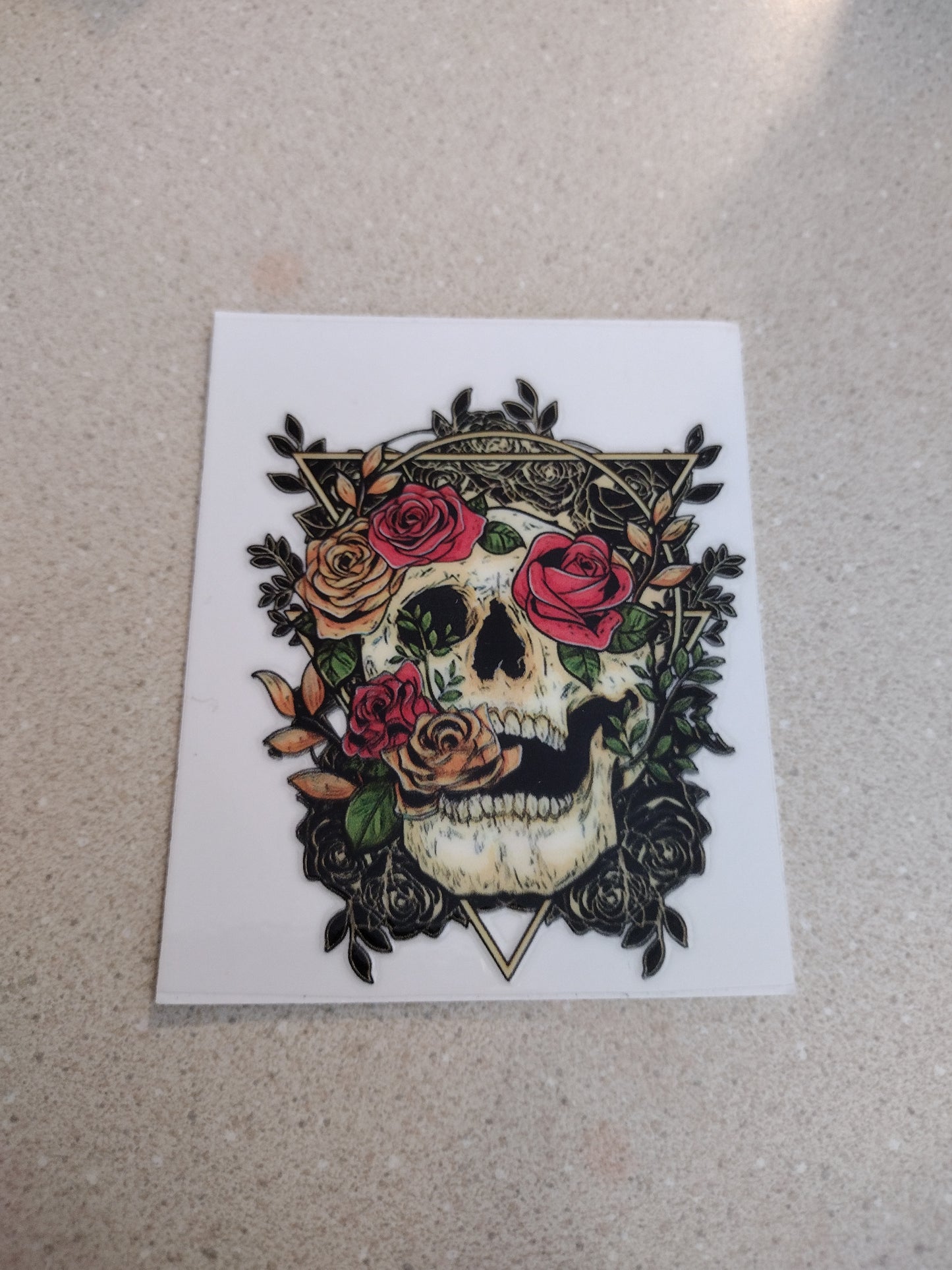 SM SKULL W/ ROSES UV DTF