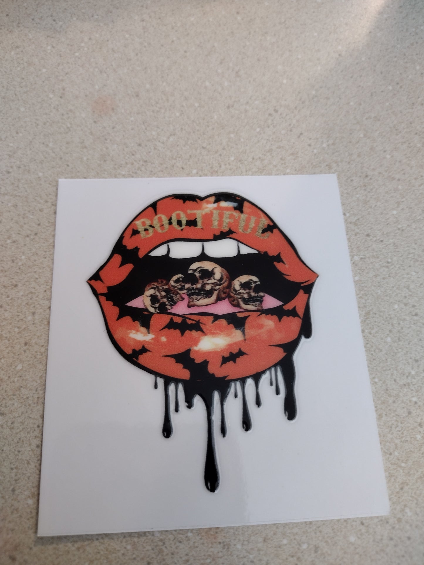 SM BOOTIFUL LIPS UV DTF