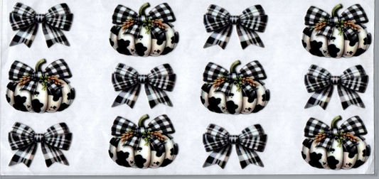 16oz Black & White Pumpkin Bows 15