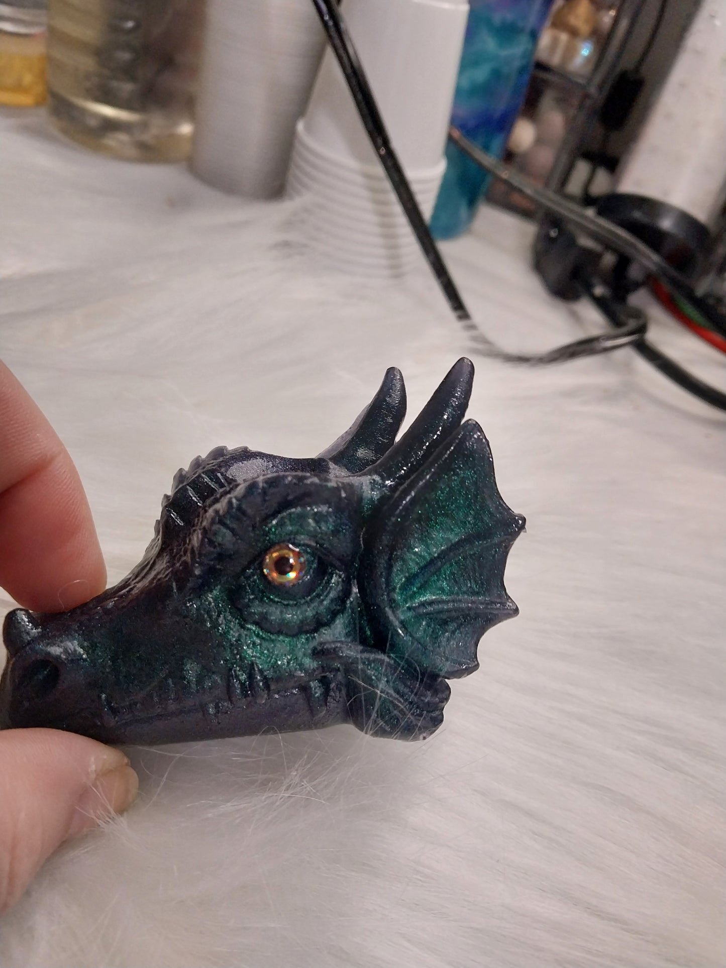 SMALL DRAGON HEAD W/ GLOW
