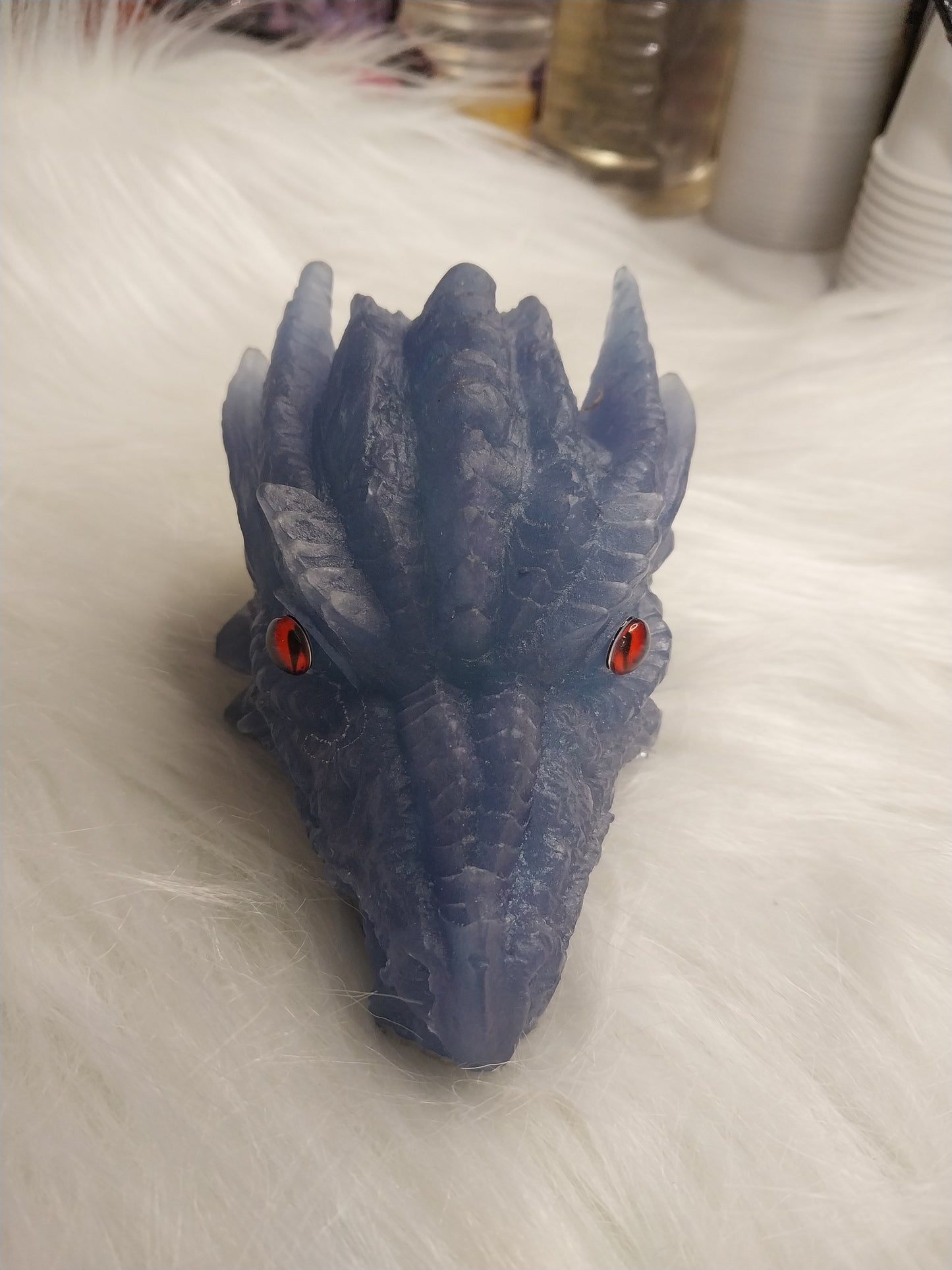 SMALL DRAGON HEAD W/ GLOW