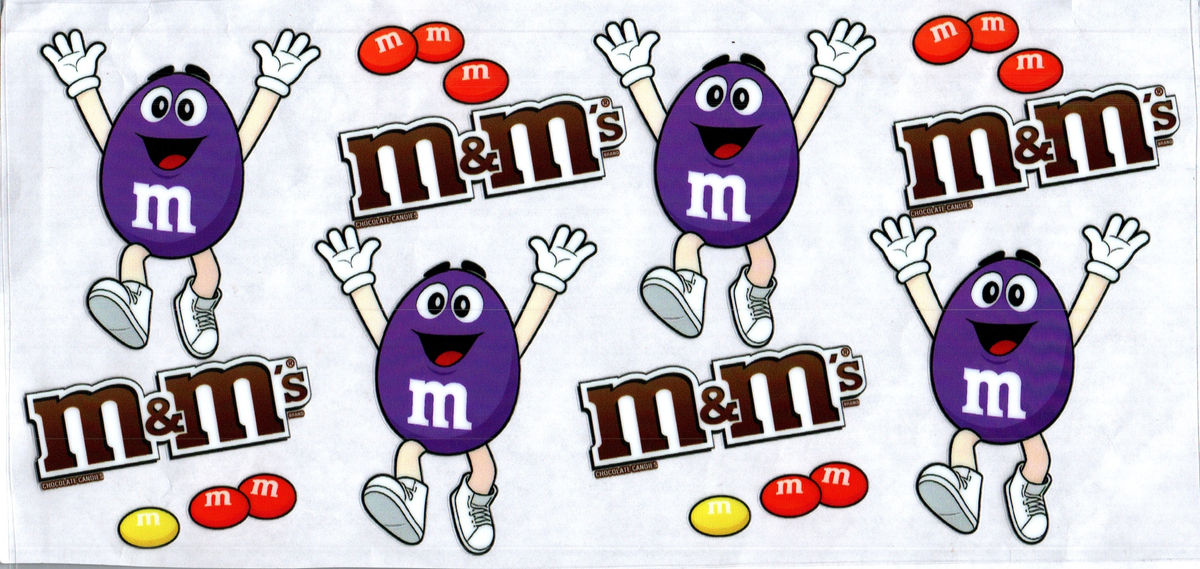 16oz hands up blue m&ms 256