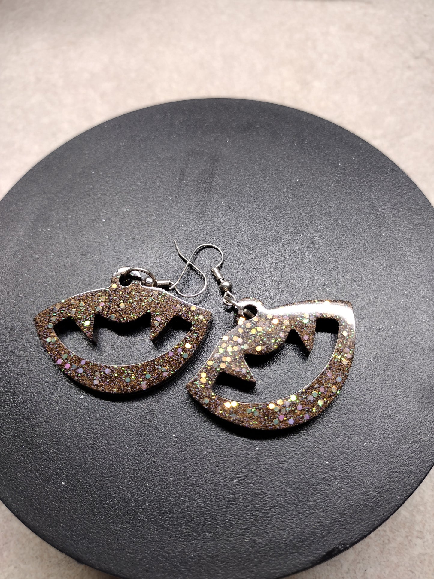 You choose your color, custom order your own can add glow Earrings