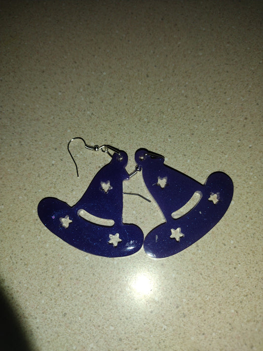 DARK PURPLE GLOW WITCH HAT EARRINGS