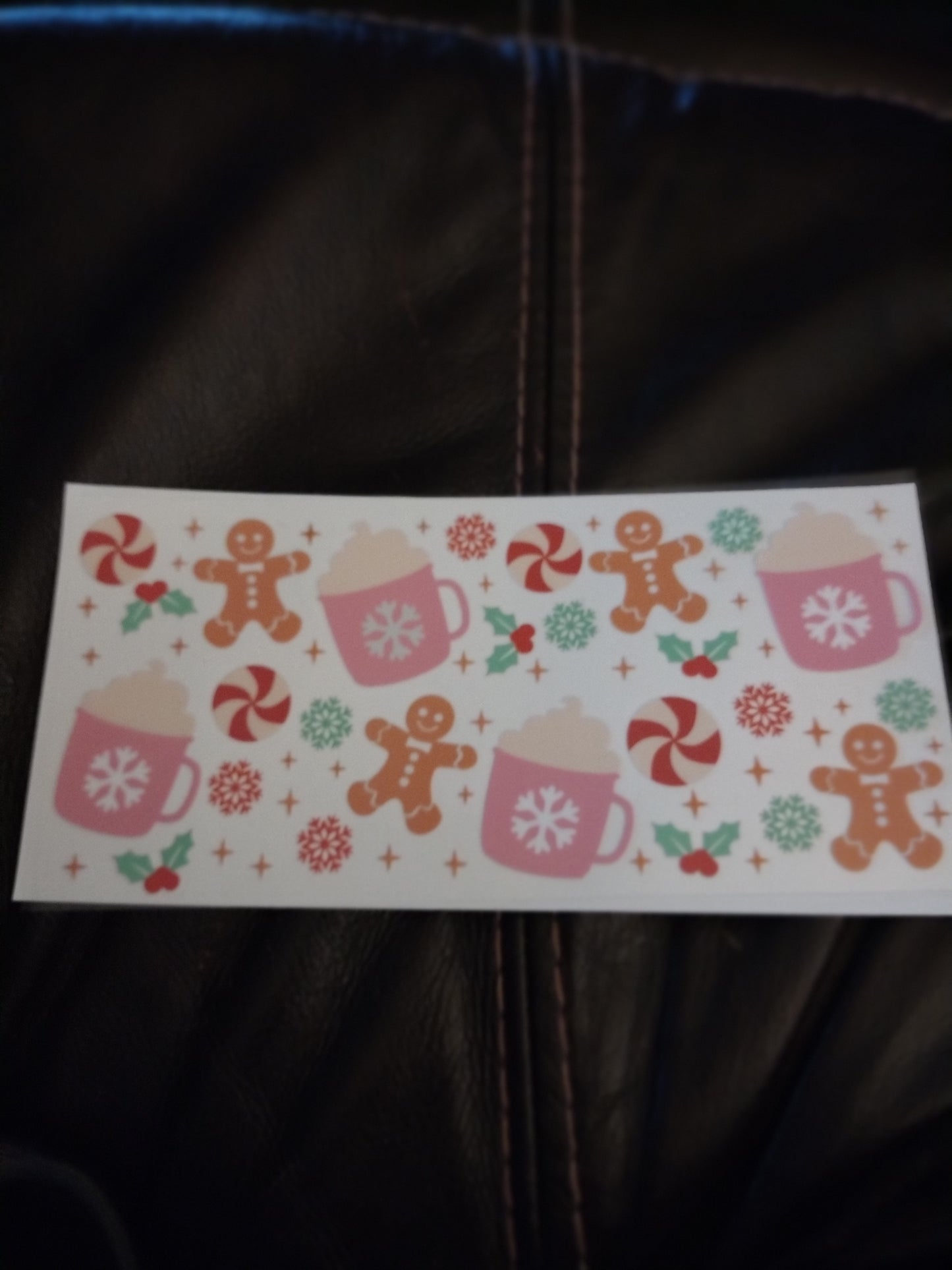 GINGERBREAD AND HOT COCOA UV DYF