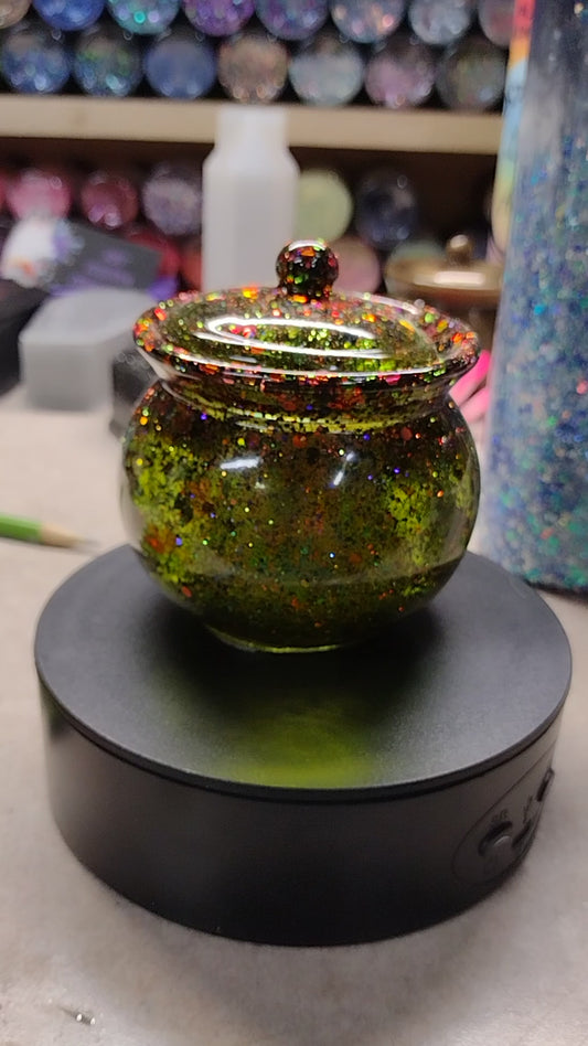 WITCH'S BREW POT W/LID