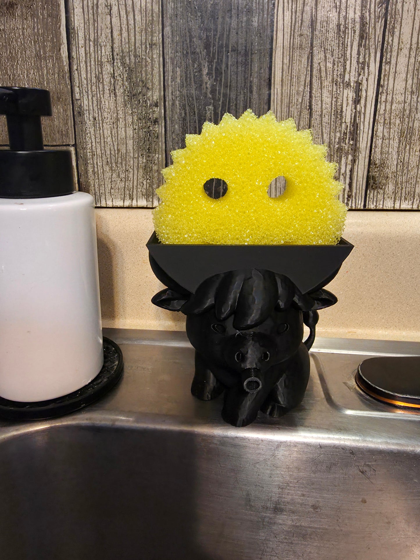 Highland Cow Scrub Daddy Holder