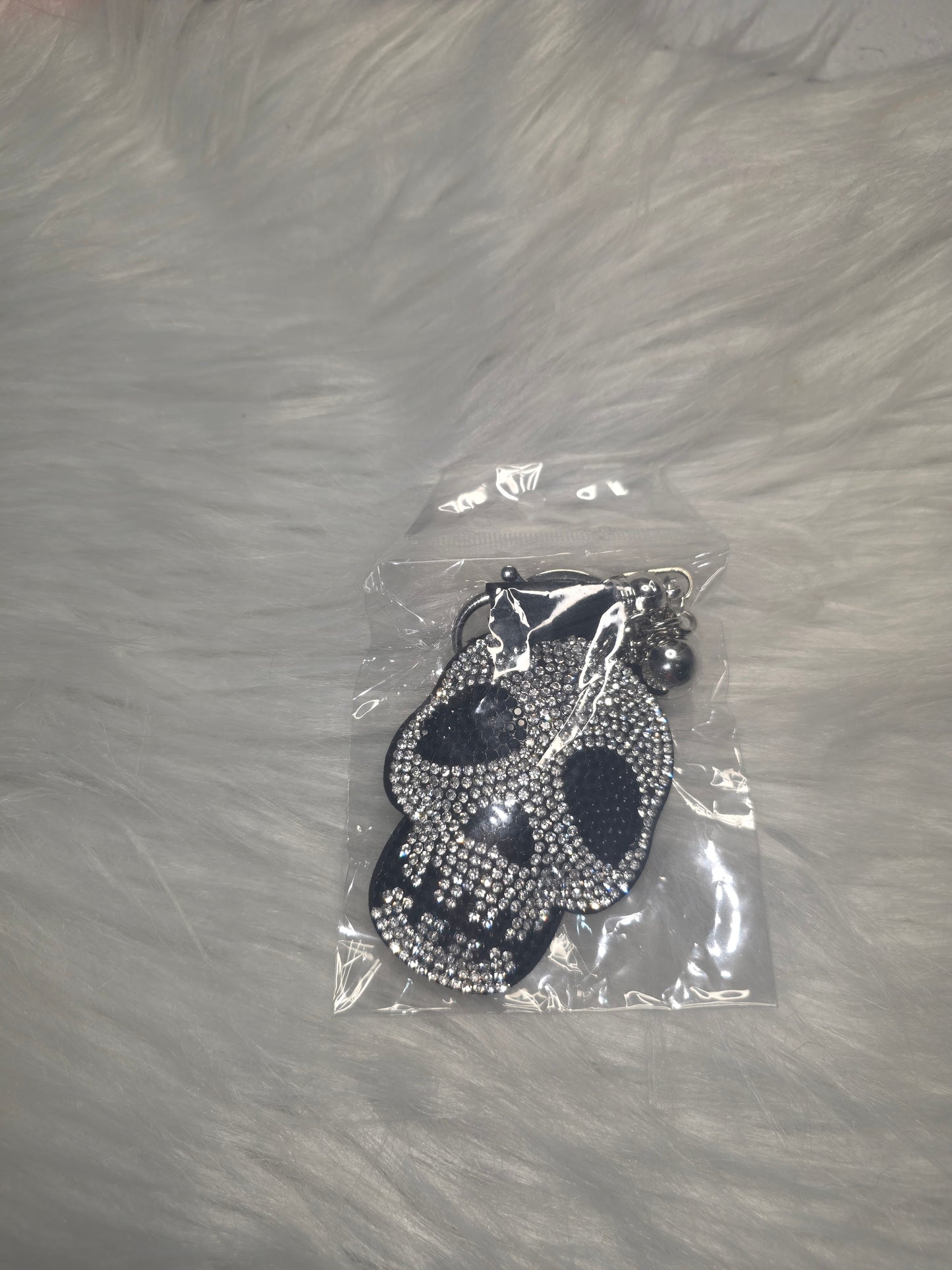 Silver Rhinstone Skull Keychain