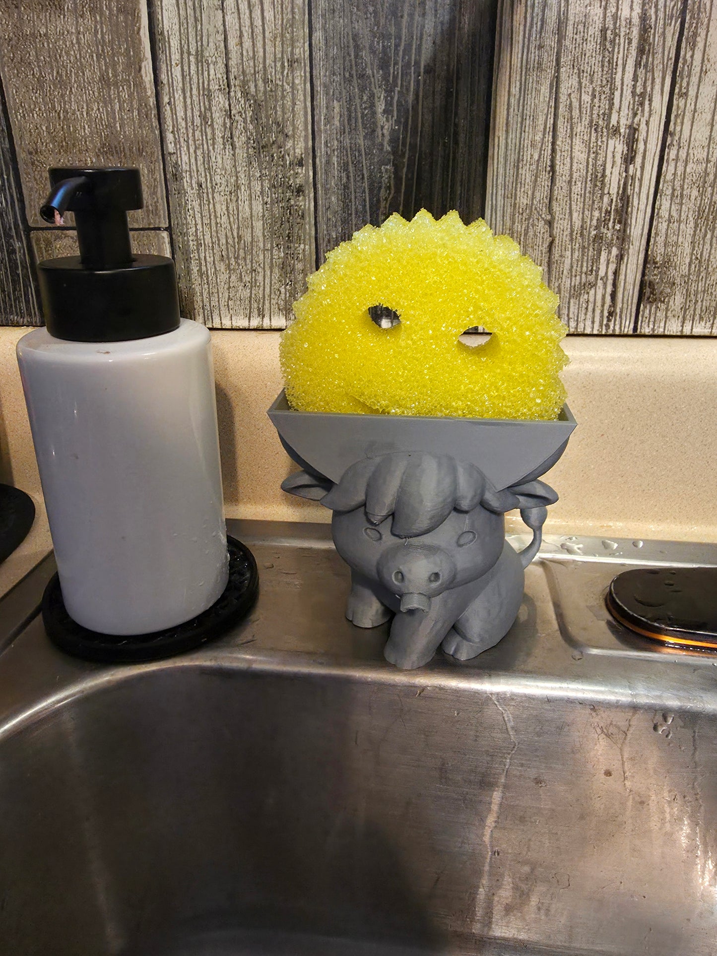 Highland Cow Scrub Daddy Holder