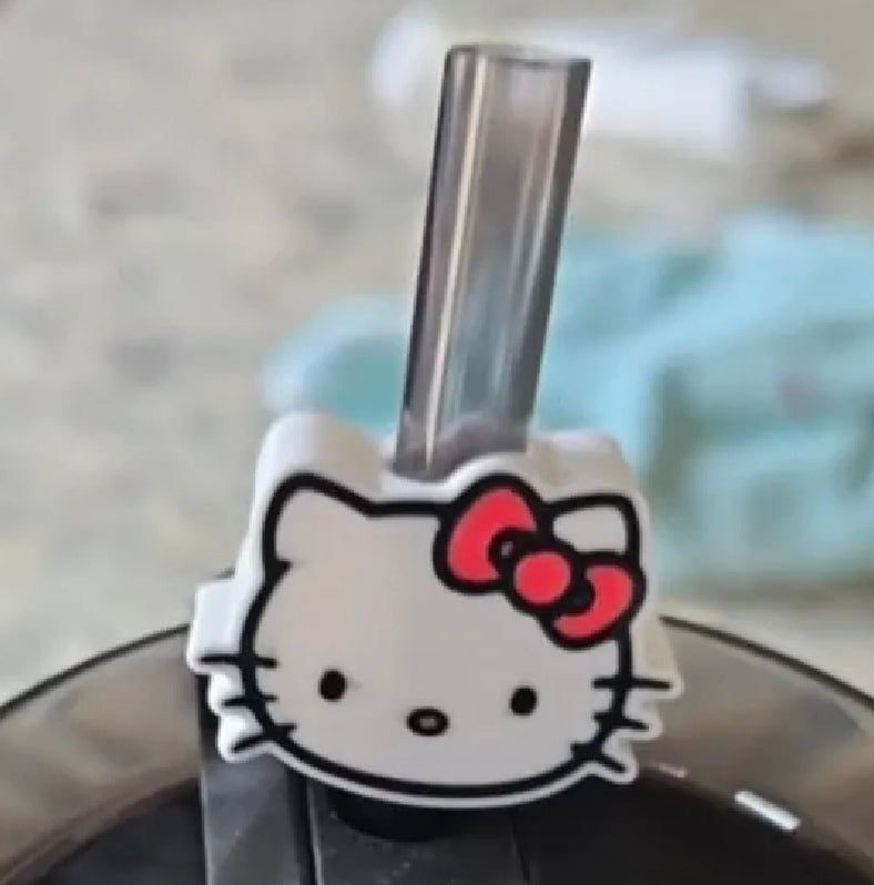 HK Straw topper